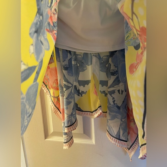 Flying tomatoes top • women’s small - Picture 6 of 8